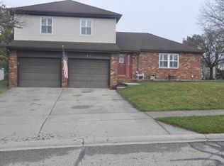 1133 Rosewood Dr, Marysville, OH 43040