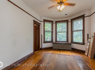 2121 W Addison St, Chicago, IL 60618