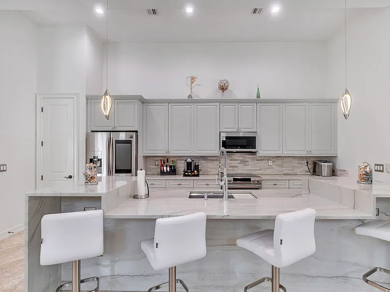 3005 Coco Ave — Photo 16