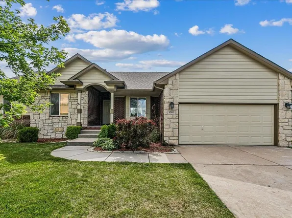 1201 N Oak St, Goddard, KS 67052