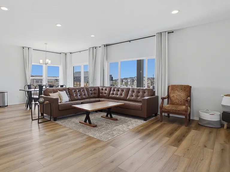 11100 Rolling Mesa Dr — Photo 2