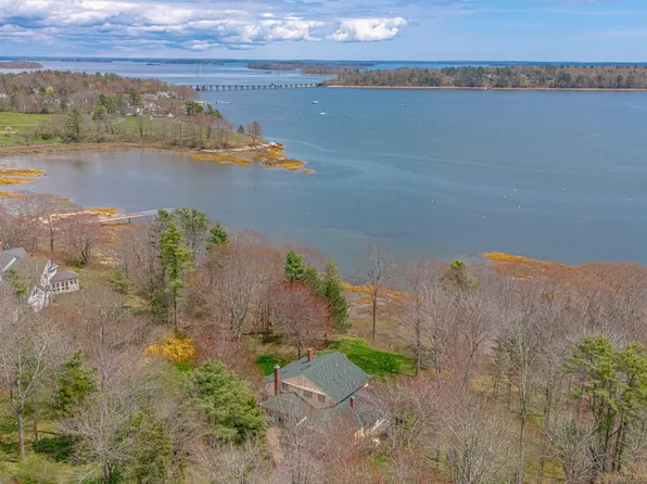 104 Curtis Road, Yarmouth, ME 04096