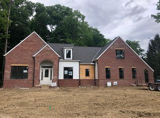 2997 S Dorchester Rd, Upper Arlington, OH 43221