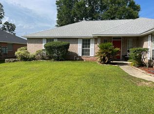 6944 Raburn Rd, Pensacola, FL 32526