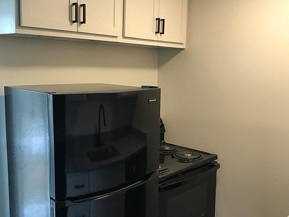 2nd image of 2351 Beechmont Ave #11