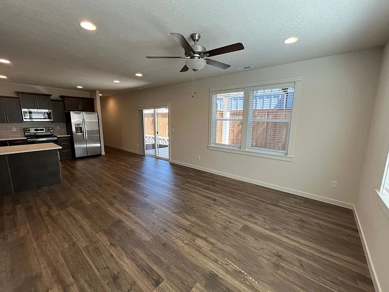 2539 NE Studio Rd — Photo 6