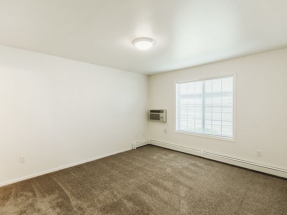 5th image of 4400 21st St SE #4410-210
