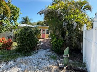 434 Woodlawn Ave, Clearwater, FL 33756