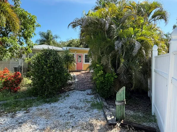 434 Woodlawn Ave, Clearwater, FL 33756