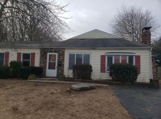 45 Indian Field Rd, Groton, CT 06340