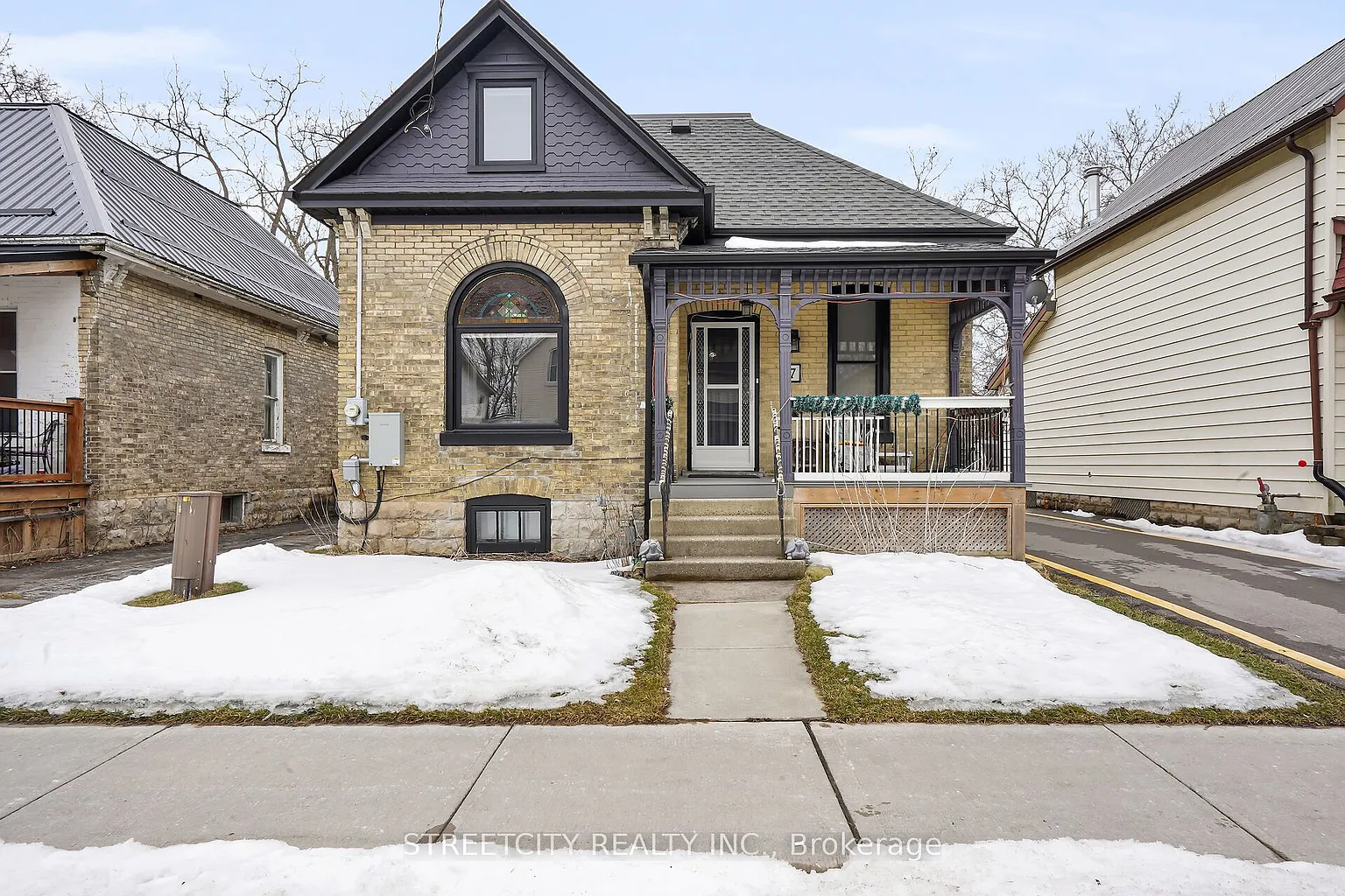 7 Myrtle St photo 1