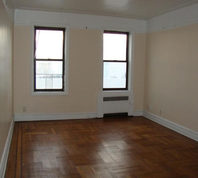 1st image of 2710 Newtown Ave APT 6D