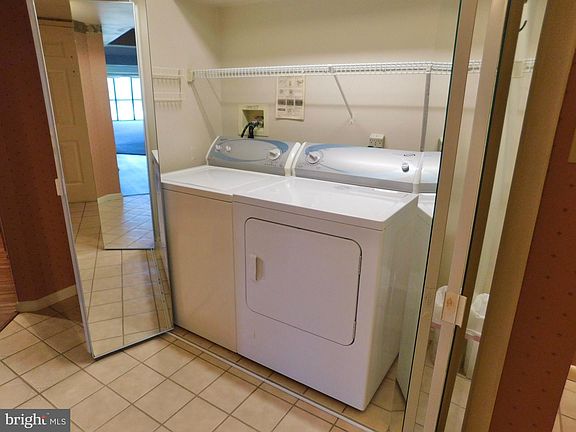 4th image of 415 Parkview Ln #Penthouse 603