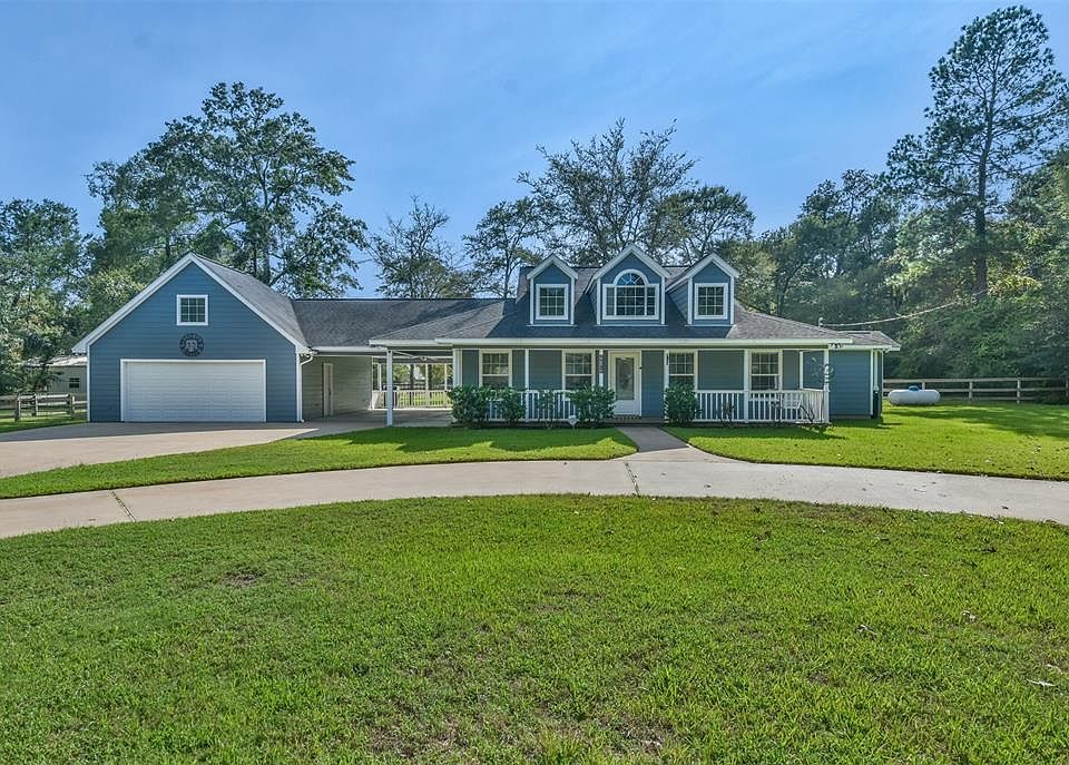 1st image of 22819 Acacia Dr