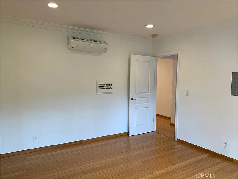 3220 Altura Ave #305 — Photo 14