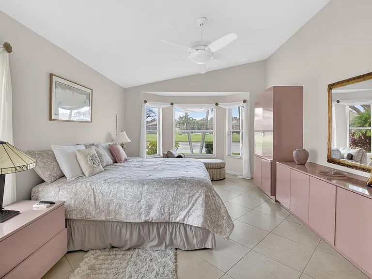 5256 Glenville Dr — Photo 30