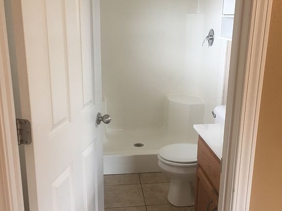 5th image of 102 Sundance Dr