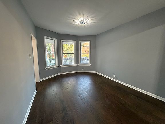 3rd image of 6922 S Rockwell St