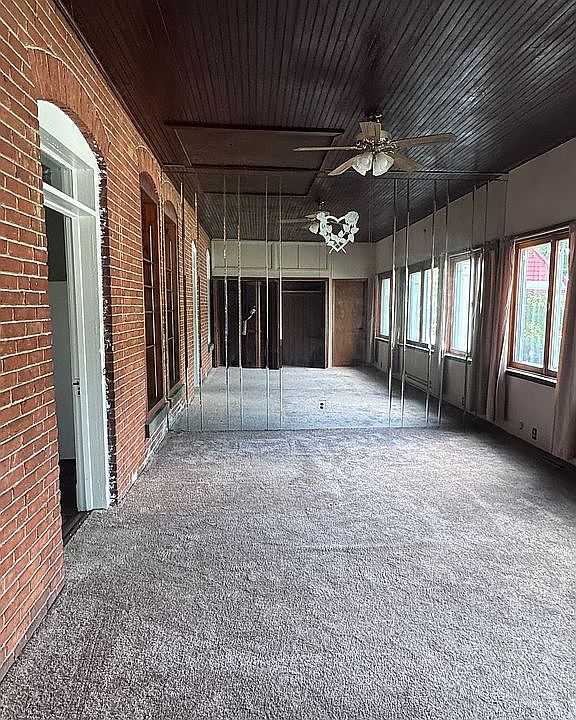 7th image of 17 Central Ave