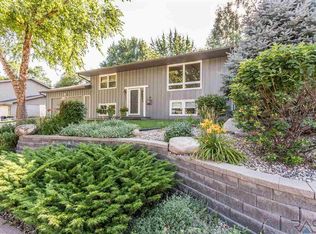 2201 S Bahnson Ave, Sioux Falls, SD 57103