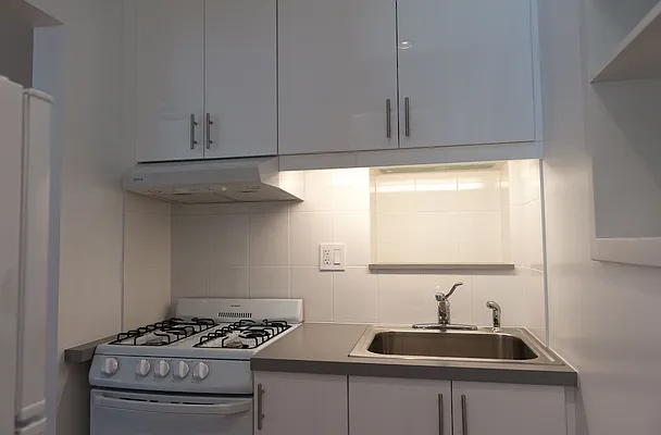 Rented by Ina Greenfield, LREB | media 14