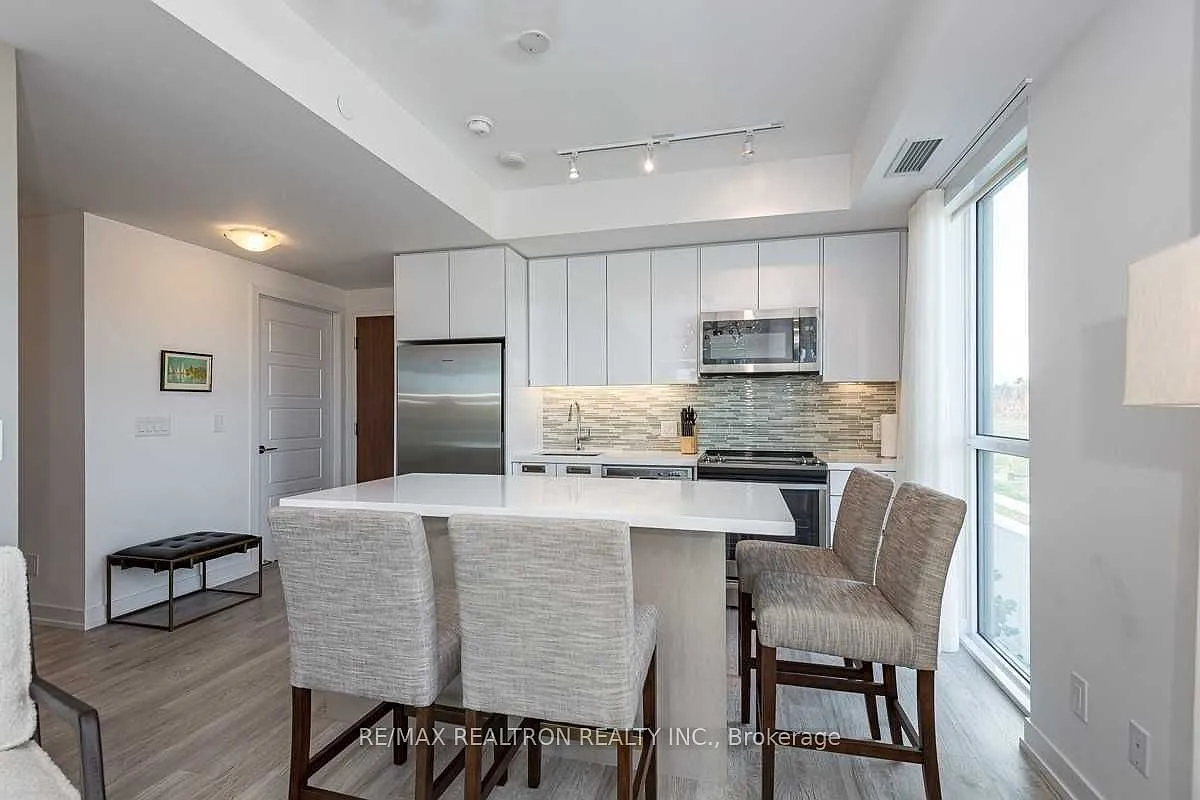 2 bed, $2,500 — Photo 3