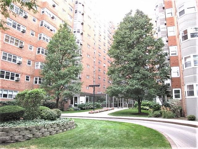 1st image of 4950 N Marine Dr APT 707