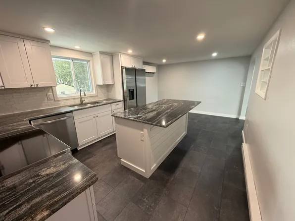 236 W Penn Ave, Cleona, PA 17042