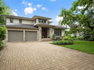 751 Chidester Ave, Glen Ellyn, IL 60137