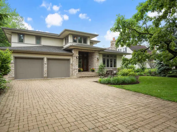 751 Chidester Ave, Glen Ellyn, IL 60137