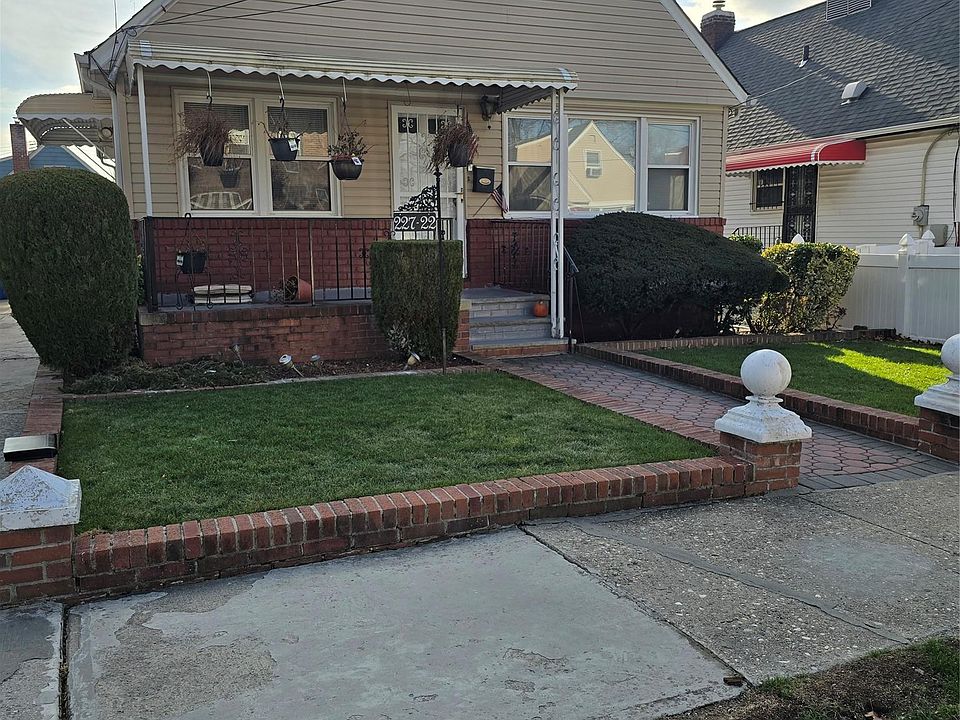 1st image of 22722 112th Avenue