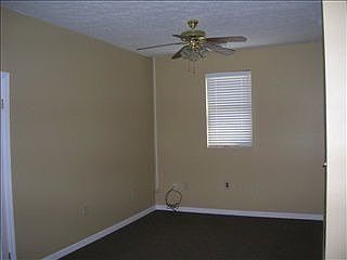 3rd image of 642 Brady St