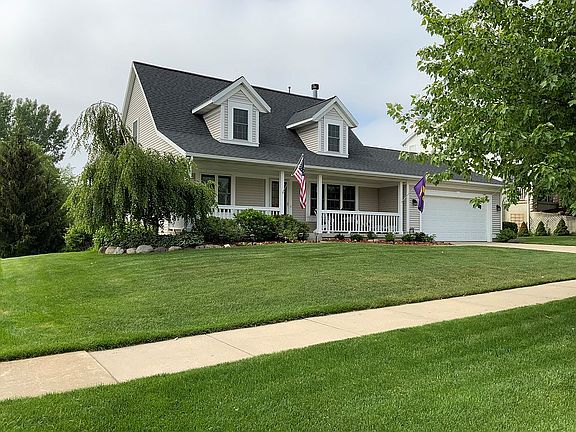 2nd image of 6134 Glengarry Dr SE