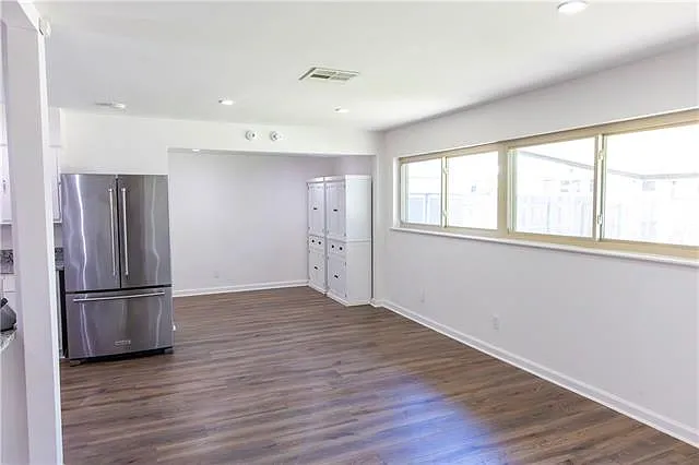 1712 Abadie Ave — Photo 6