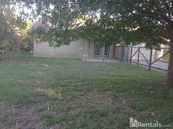 2nd image of 149 N Crestwood Blvd
