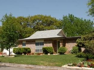 4207 Bunker Hl, San Antonio, TX 78230