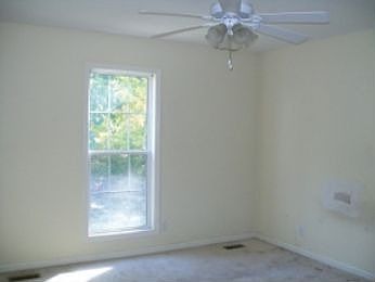 2nd image of 512 Caney Ct