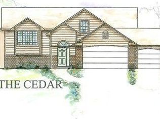 5132 Bramblewood Dr, Manhattan, KS 66503