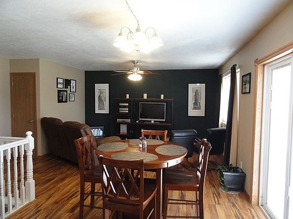 5th image of 2457 Dawn Dr