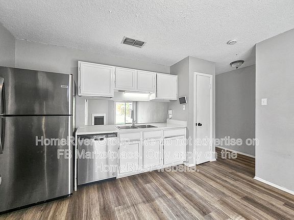5th image of 5935 Glacier Sun Dr