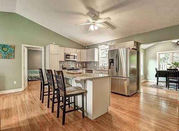 5th image of 8199 Caraway Ln