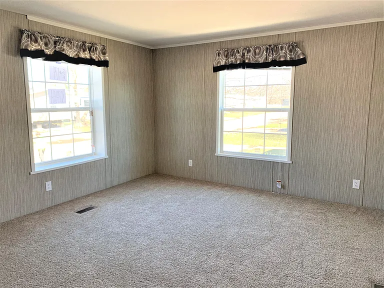 Canterbury Estates — Photo 17