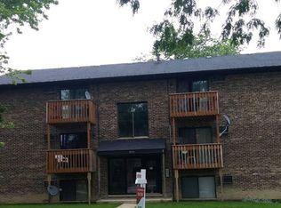 8331 Woodland Dr APT C, Darien, IL 60561