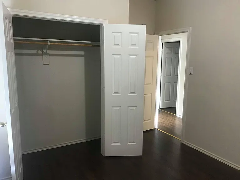 6608 Sandgate Dr — Photo 11