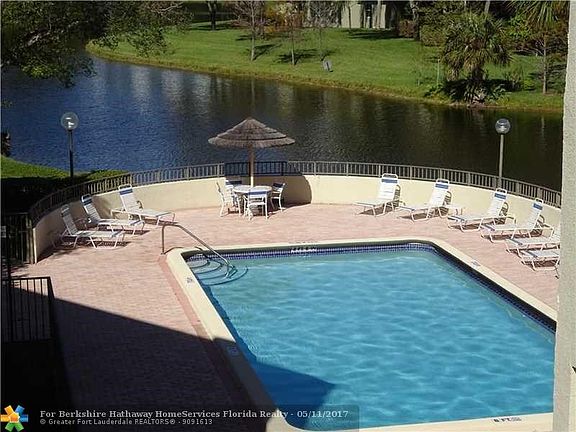 3rd image of 2309 S Cypress Bend Dr APT 612