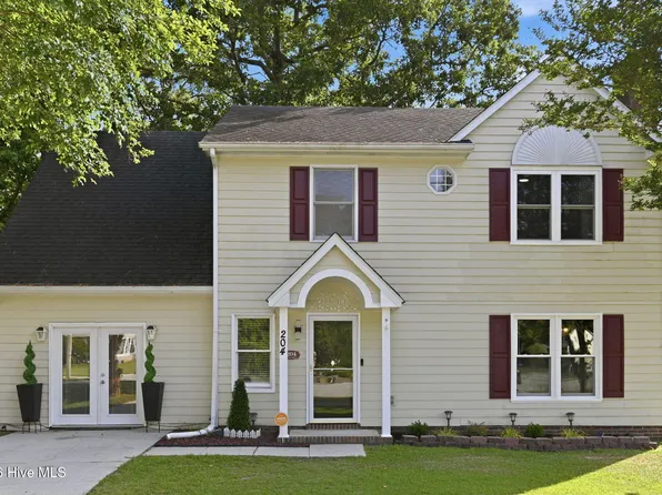 204 S Carlisle Court, Jacksonville, NC 28546