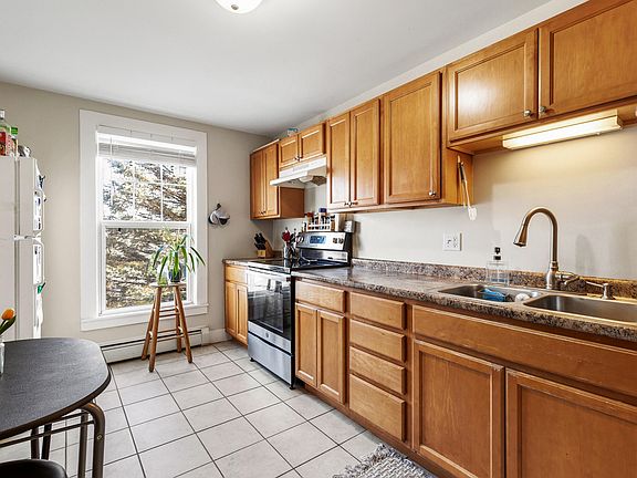 2nd image of 245 Brighton Avenue #6