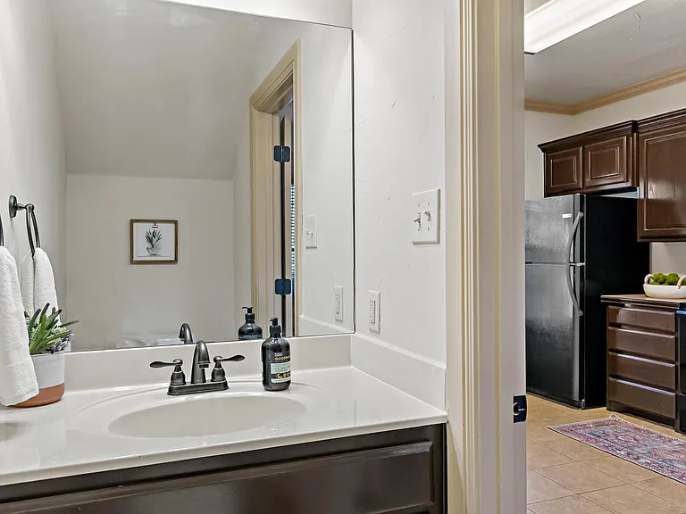 11118 Marion Rd #400 — Photo 15