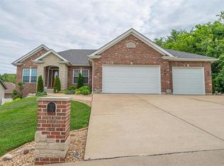 314 Emily Ln, Washington, MO 63090