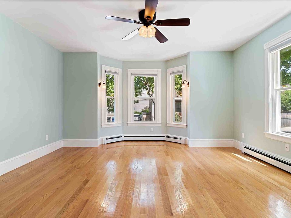 1st image of 20 Gilman St #1